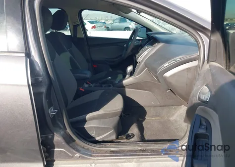 2014 Ford Focus Se z USA, uszkodzony, nr VIN 1FADP3F29EL254857